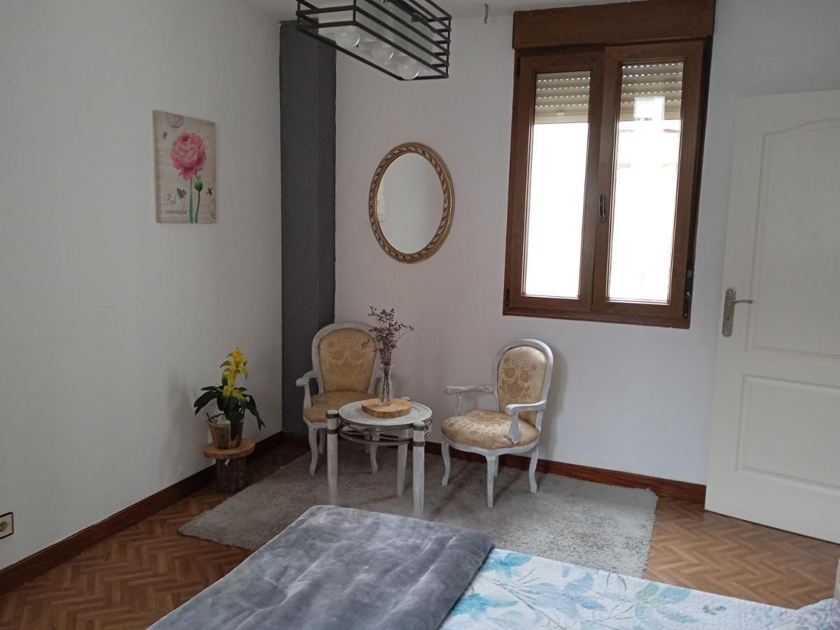 Estudio Acogedor Cercano Santander Y Proximo Al Aeropuerto Apartment มาลีอันโย ภายนอก รูปภาพ